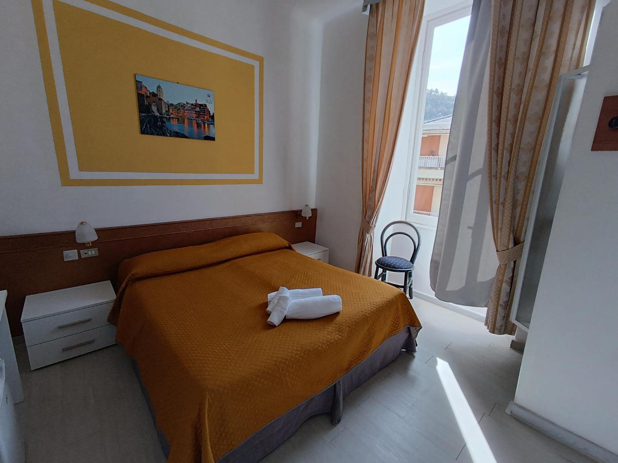 Eden Hotel Deiva Marina Buitenkant foto